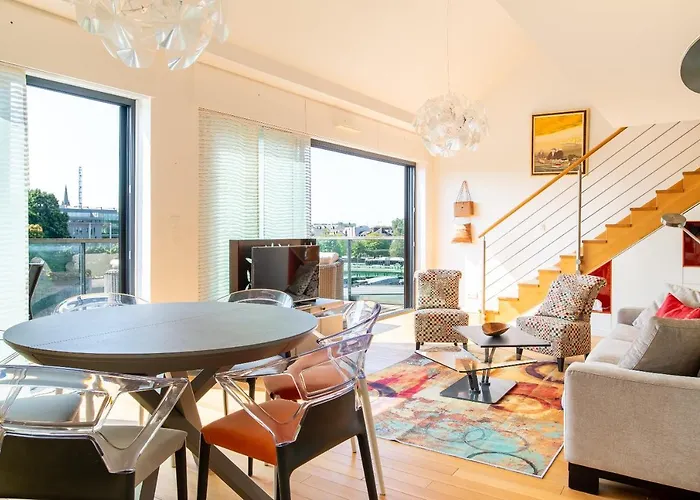 Au Fil De L'erdre - Spacieux Appt Avec Terrasse アパート *